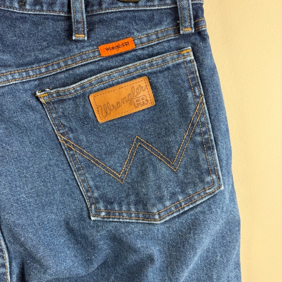 Classic Blue Wrangler fire resistant Jeans - Picture 5 of 8